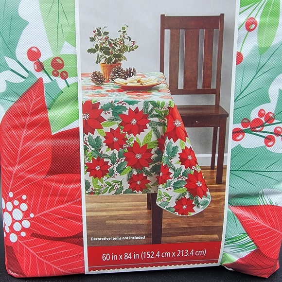 Poinsettia PEVA Vinyl Tablecloth 60 x 84 inch Rectangle Holiday Time Christmas - Picture 3 of 9